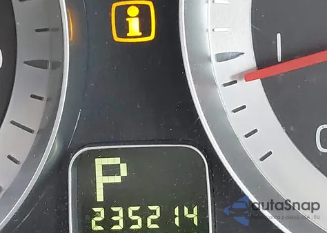 2011 Volvo C70 T5 from USA, damaged, VIN YV1672MC2BJ108973